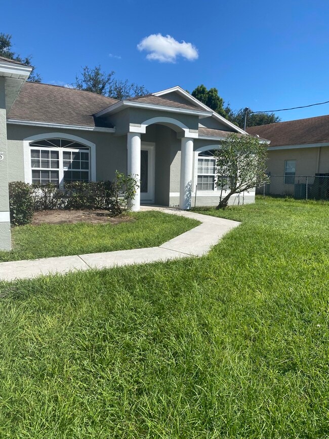 property at 3125 SW Dimattia St