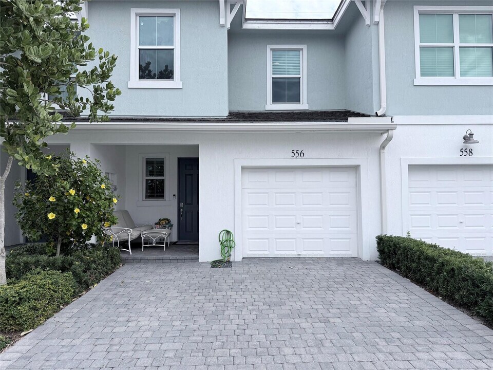 556 Parsons Wy in Deerfield Beach, FL - Building Photo