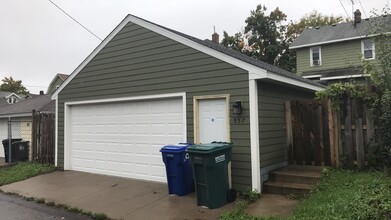 957 St Anthony Ave in St. Paul, MN - Building Photo - Building Photo