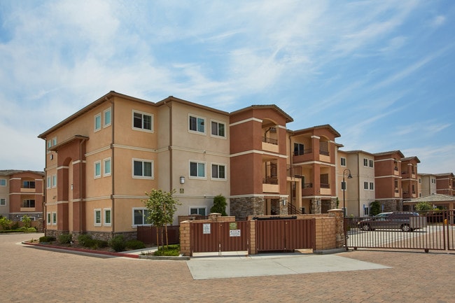 Lemon Grove Apartments in Orange, CA - Building Photo - Building Photo