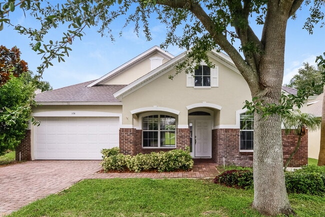 property at 1174 Green Vista Cir