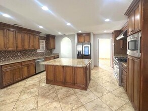 2598 Cedar Ridge Dr in Germantown, TN - Building Photo - Building Photo