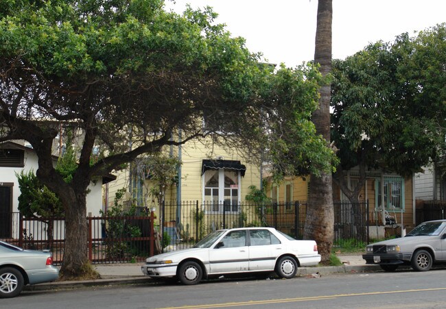 1744 National Ave in San Diego, CA - Foto de edificio - Building Photo