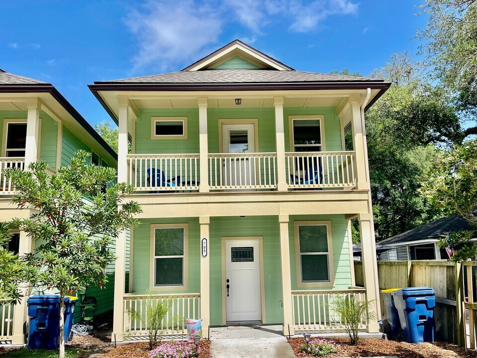 708 S 6th St in Fernandina Beach, FL - Building Photo