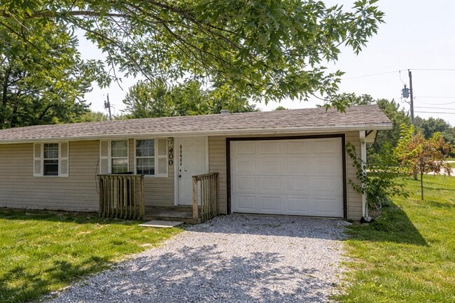 property at 400 Meadow Ln