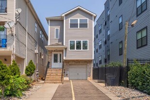 1117 Chestnut St in Elizabeth, NJ - Building Photo