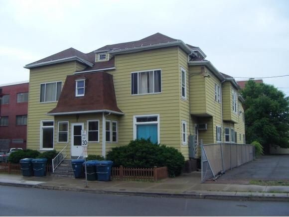 36 Fayette St, Unit 4 in Binghamton, NY - Foto de edificio