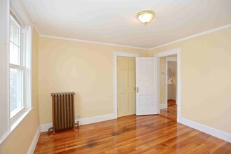 259 Billings St in Quincy, MA - Building Photo - Building Photo