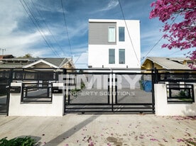 3759 Dalton Ave in Los Angeles, CA - Building Photo