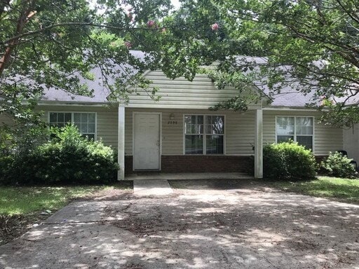property at 2900 Gulfwind Dr N