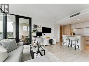 680 Seylynn Cres in North Vancouver, BC - Building Photo - Building Photo