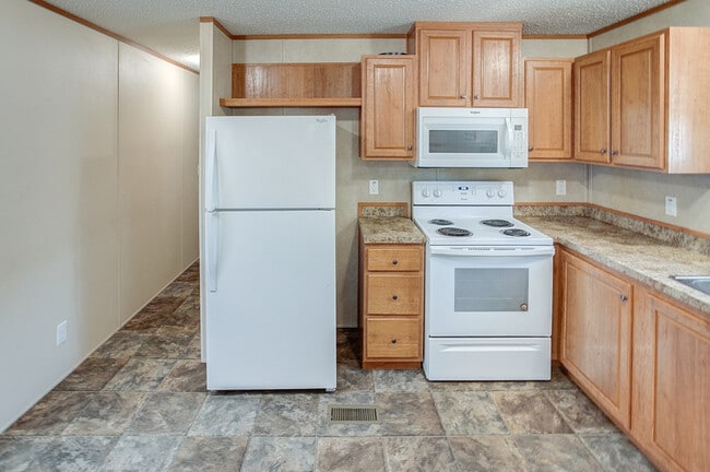 23 Coachlight Trailer Park in Glen Carbon, IL - Building Photo - Building Photo