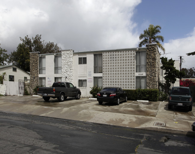 4269 Estrella Ave in San Diego, CA - Building Photo - Building Photo