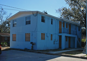 1624 36th St Apartments