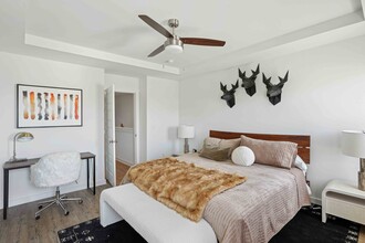 Elio at Research Park in Huntsville, AL - Foto de edificio - Building Photo