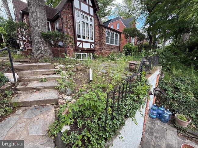 property at 8613 Cedar St