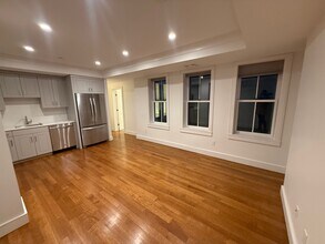 11 Temple Pl, Unit 7 in Boston, MA - Foto de edificio - Building Photo
