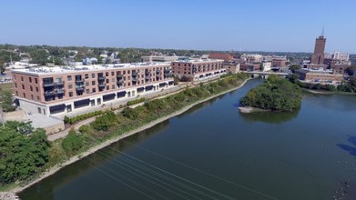 River Street Plaza in Aurora, IL - Building Photo - Building Photo