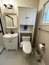 1569 Hillmont Ave, Unit Entire Home in San Jose, CA - Building Photo - Building Photo