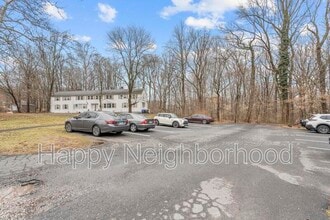 151 N Ridgeland Rd in Wallingford, CT - Building Photo - Building Photo