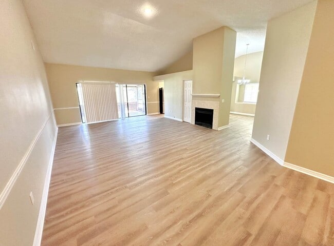 1911 Coral Tree Ct in Brandon, FL - Building Photo - Building Photo