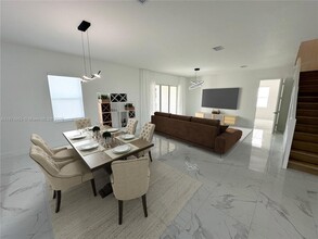 12308 SW 43rd St in Davie, FL - Building Photo - Building Photo