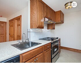 29 Phillips St, Unit 2 in Boston, MA - Foto de edificio - Building Photo