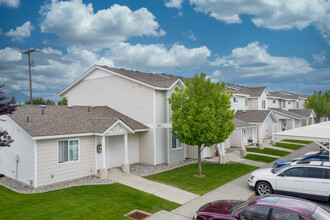 Greensferry Landing Apartments in Post Falls, ID - Foto de edificio - Building Photo