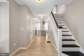 945 Ashburton St in Baltimore, MD - Building Photo - Building Photo