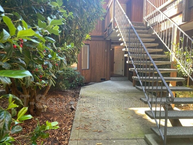 7125 Rainier Dr in Everett, WA - Building Photo - Building Photo