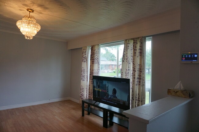 36 Hart Av in Toronto, ON - Building Photo - Building Photo