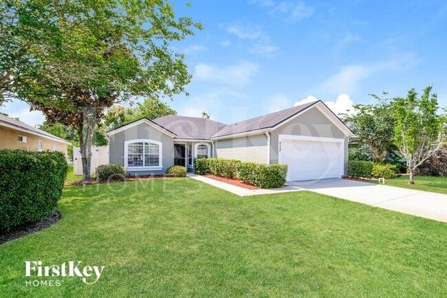 833 Oak Arbor Cir in St. Augustine, FL - Foto de edificio - Building Photo