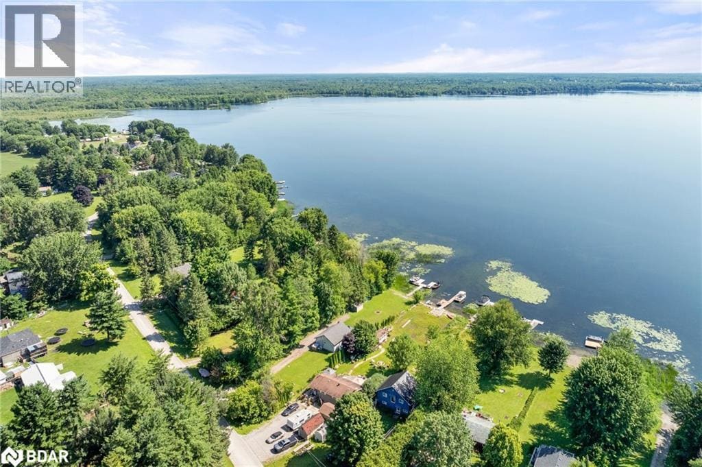 104 Fulsom Crescent in Kawartha Lakes, ON - Building Photo