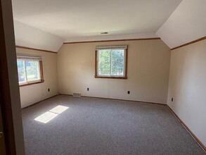 466 Elm St in Wyandotte, MI - Building Photo - Building Photo