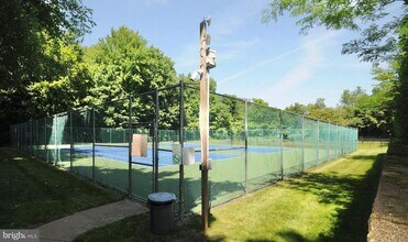 349 Huntington Dr in Delran, NJ - Building Photo - Building Photo