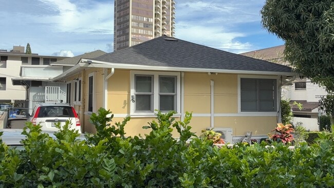 914 Kinau St, Unit Kinau in Honolulu, HI - Building Photo - Building Photo