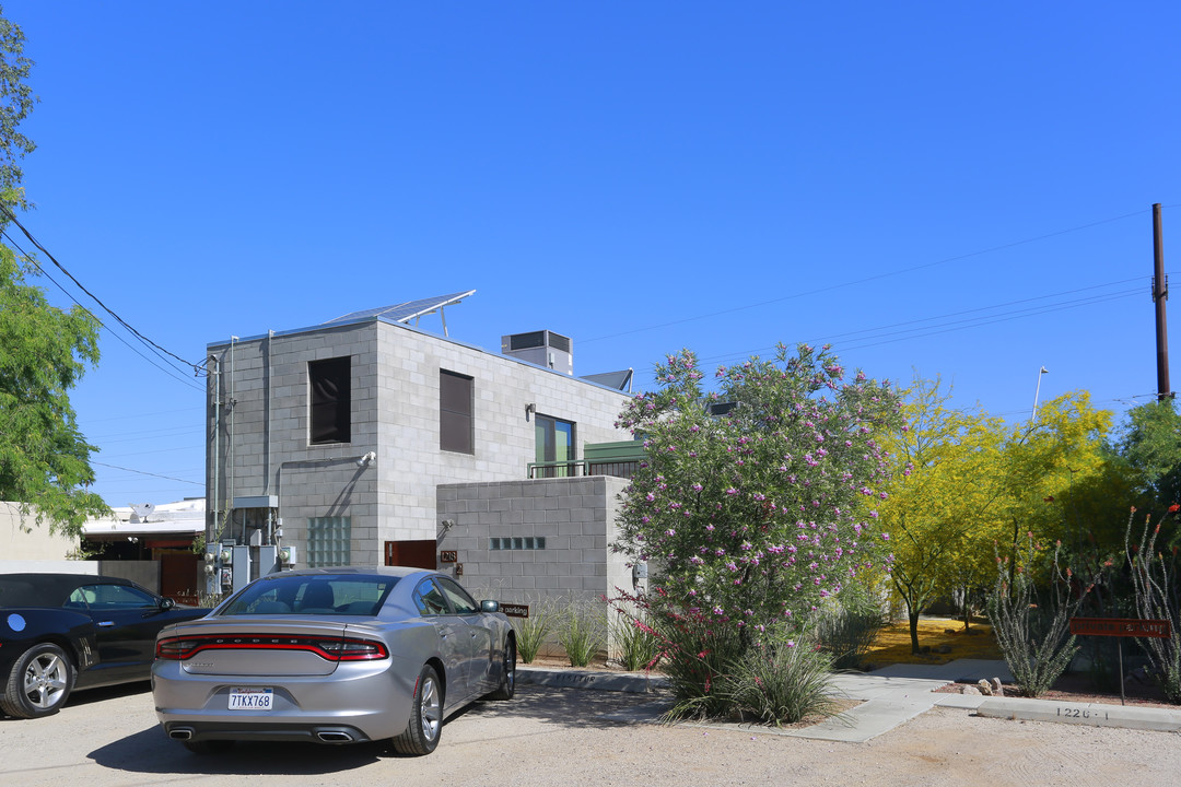 Smart Lofts Mountain and Glenn in Tucson, AZ - Building Photo