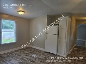 210 Jamback Rd in Anniston, AL - Building Photo - Building Photo