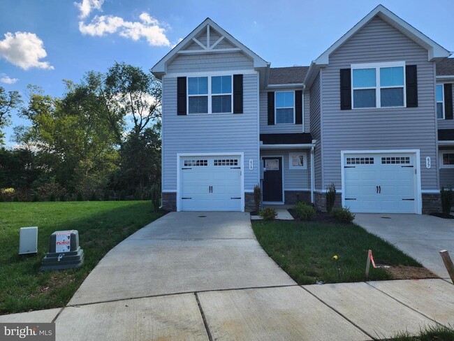 619 Laurelwood Cir in Winchester, VA - Building Photo - Building Photo