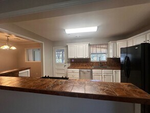 2113 Hagan Dr in Tallahassee, FL - Building Photo - Building Photo