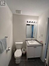 221 Vivant St in Newmarket, ON - Building Photo - Building Photo