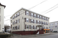 229-233 Wilson St in Manchester, NH - Foto de edificio - Building Photo