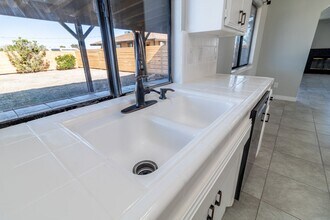 15070 Flathead Rd in Apple Valley, CA - Building Photo - Building Photo