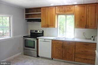 48977 Chisleytown Rd in Saint Inigoes, MD - Building Photo - Building Photo