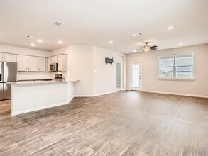 649 Golden Grove Pkwy in San Marcos, TX - Building Photo - Building Photo