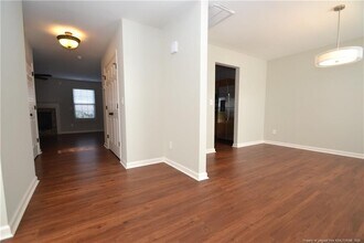 501 Birchtree Valley Ct in Fuquay Varina, NC - Building Photo - Building Photo