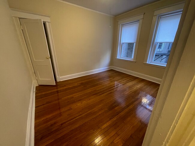 12 Woodstock Ave, Unit 5