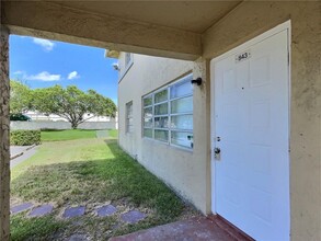 843 Twin Lakes Dr, Unit 30-B in Coral Springs, FL - Building Photo - Building Photo