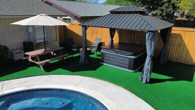 2017 Meadow Lark in Irving, TX - Building Photo - Building Photo