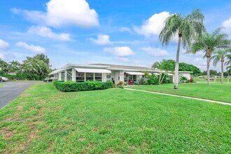 142 High Point Blvd in Delray Beach, FL - Building Photo - Building Photo